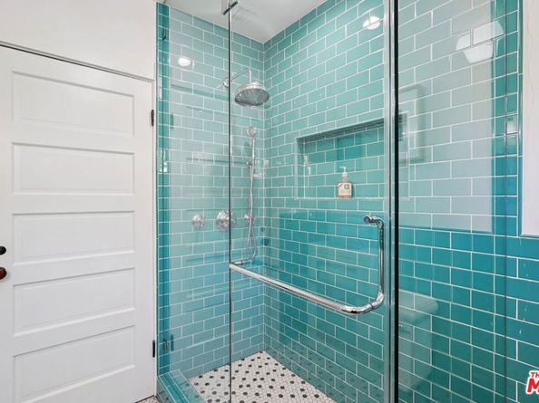 813 Crestmoore Place, Venice CA 90291