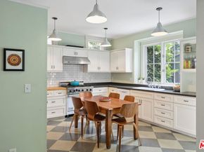813 Crestmoore Place, Venice CA 90291