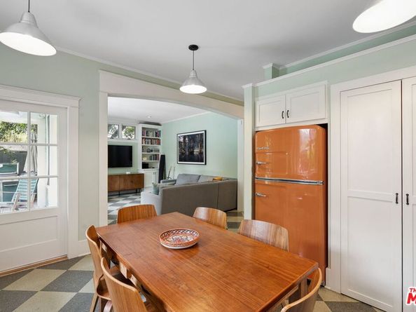 813 Crestmoore Place, Venice CA 90291