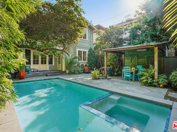 813 Crestmoore Place, Venice CA 90291