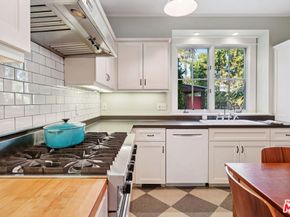 813 Crestmoore Place, Venice CA 90291