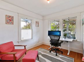 813 Crestmoore Place, Venice CA 90291