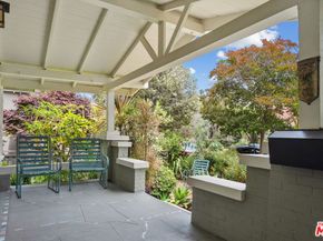 813 Crestmoore Place, Venice CA 90291
