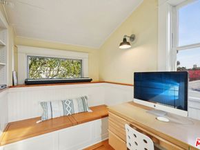 813 Crestmoore Place, Venice CA 90291