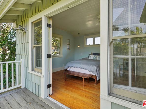 813 Crestmoore Place, Venice CA 90291