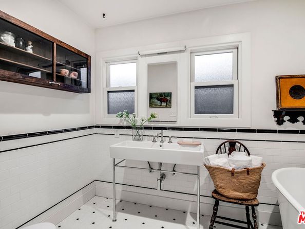 4838 Coldwater Canyon Avenue, Sherman Oaks CA 91423