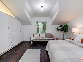 4838 Coldwater Canyon Avenue, Sherman Oaks CA 91423
