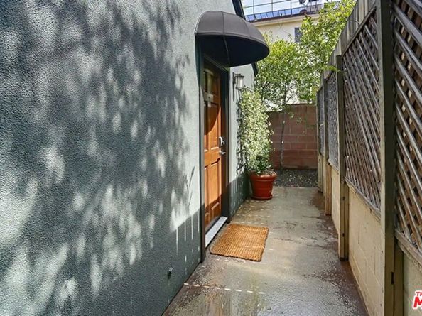 4838 Coldwater Canyon Avenue, Sherman Oaks CA 91423