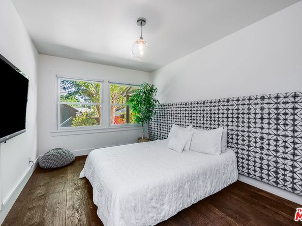 4838 Coldwater Canyon Avenue, Sherman Oaks CA 91423