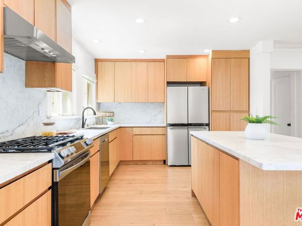 1107 S St Andrews Place, Los Angeles CA 90019