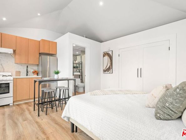 1107 S St Andrews Place, Los Angeles CA 90019