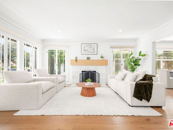 1107 S St Andrews Place, Los Angeles CA 90019