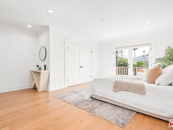 1107 S St Andrews Place, Los Angeles CA 90019