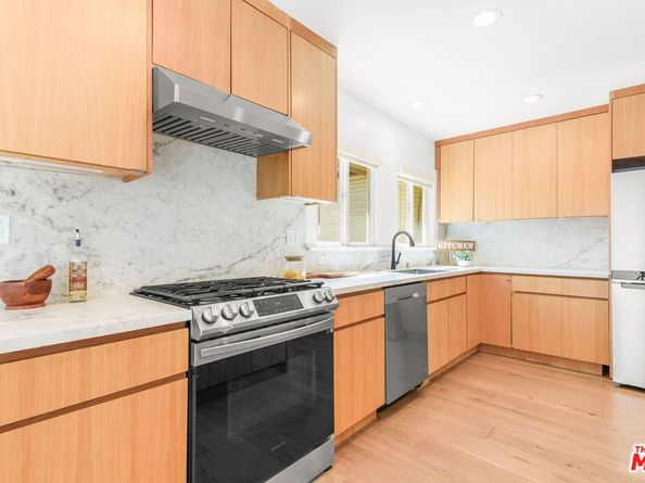 1107 S St Andrews Place, Los Angeles CA 90019