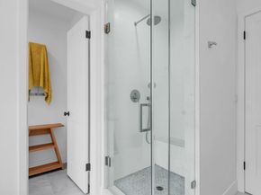 202 San Vicente Boulevard 15, Santa Monica CA 90402