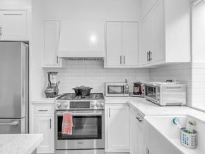 202 San Vicente Boulevard 15, Santa Monica CA 90402