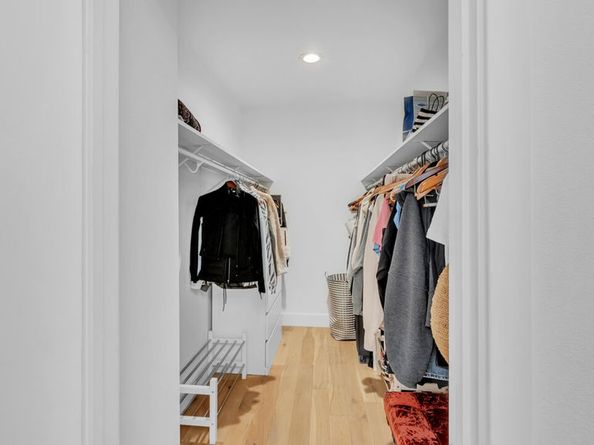 202 San Vicente Boulevard 15, Santa Monica CA 90402