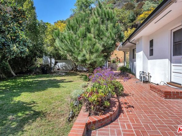 9495 Gloaming Drive, Beverly Hills CA 90210
