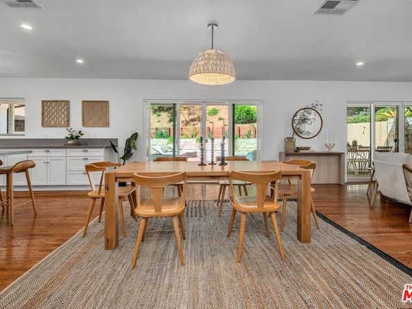 9495 Gloaming Drive, Beverly Hills CA 90210