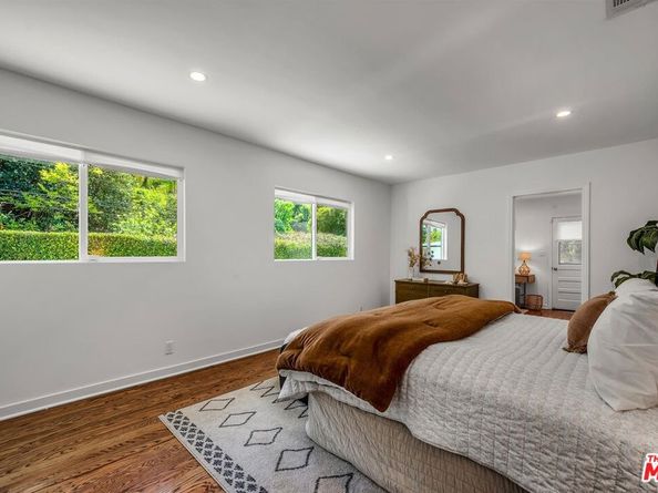 9495 Gloaming Drive, Beverly Hills CA 90210