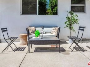 9495 Gloaming Drive, Beverly Hills CA 90210