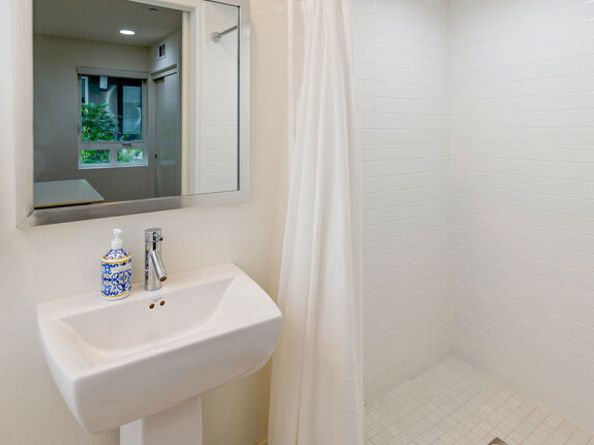 660 N Gramercy Place, Los Angeles CA 90004