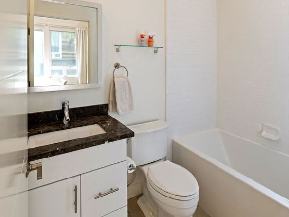 660 N Gramercy Place, Los Angeles CA 90004