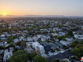 1061 Amoroso Place, Venice CA 90291