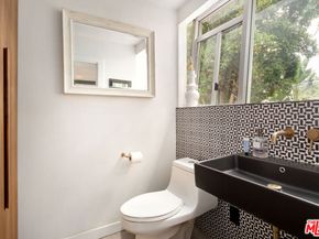 905 N Beverly Glen Boulevard, Los Angeles CA 90077