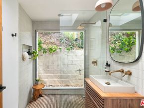 905 N Beverly Glen Boulevard, Los Angeles CA 90077