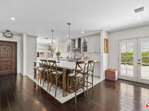 2950 N Lincoln Street, Burbank CA 91504
