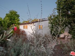 1809 N Rose Street, Burbank CA 91505