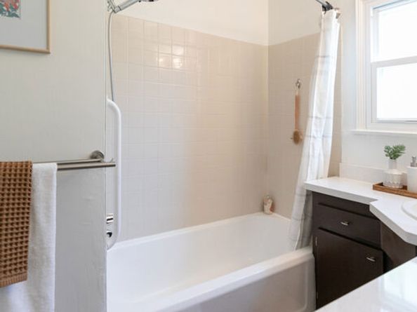 1809 N Rose Street, Burbank CA 91505