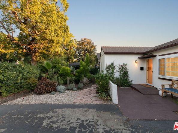 1809 N Rose Street, Burbank CA 91505