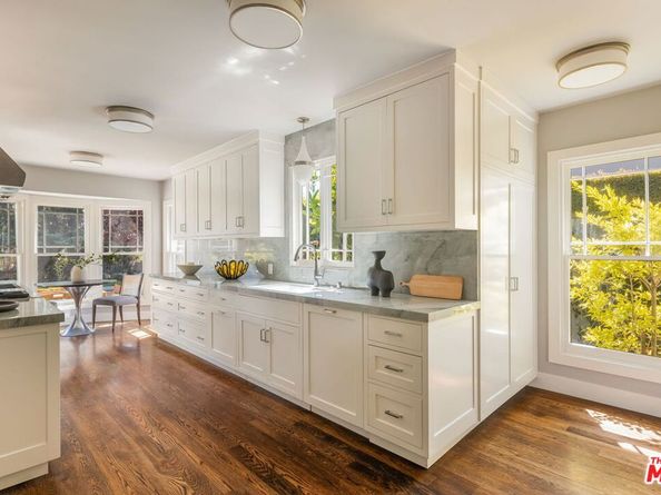 12321 20th Helena Drive, Los Angeles CA 90049