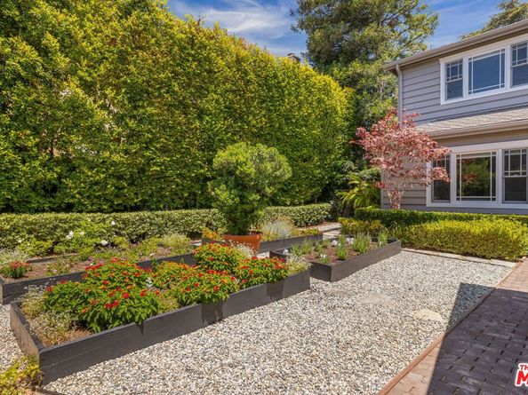 12321 20th Helena Drive, Los Angeles CA 90049