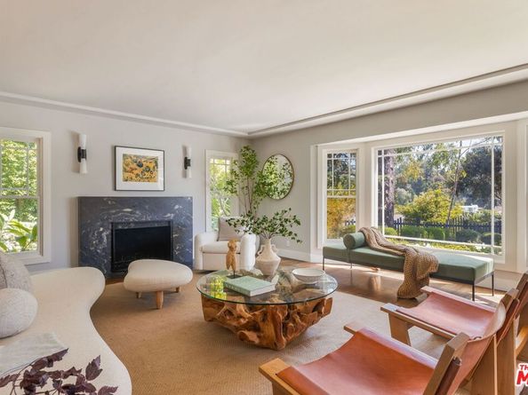 12321 20th Helena Drive, Los Angeles CA 90049