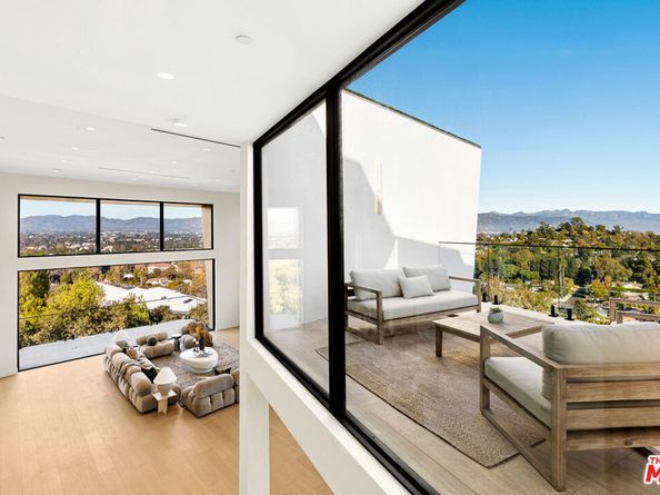 3596 Woodhill Canyon Road, Studio City CA 91604