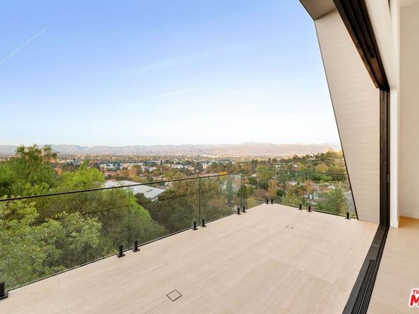 3596 Woodhill Canyon Road, Studio City CA 91604
