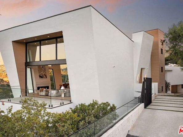 3596 Woodhill Canyon Road, Studio City CA 91604