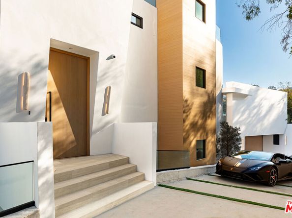 3596 Woodhill Canyon Road, Studio City CA 91604