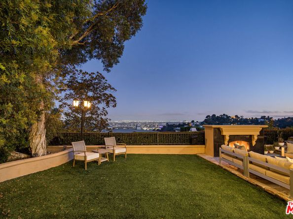 8000 Oceanus Drive, Los Angeles CA 90046