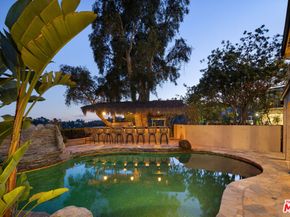 8000 Oceanus Drive, Los Angeles CA 90046