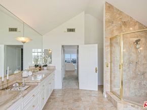 8000 Oceanus Drive, Los Angeles CA 90046