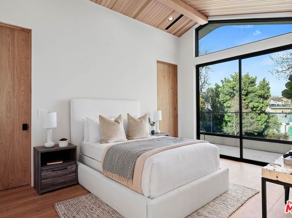 4445 Van Noord Avenue, Studio City CA 91604