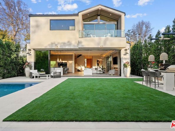 4445 Van Noord Avenue, Studio City CA 91604