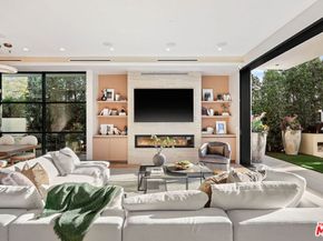4445 Van Noord Avenue, Studio City CA 91604