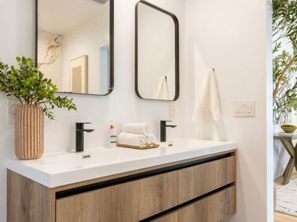3840 Lyceum Avenue, Los Angeles CA 90066