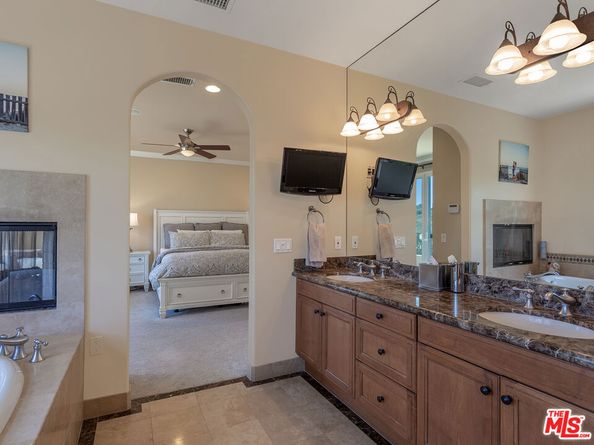 23949 De Ville Way, Malibu CA 90265