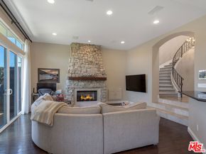 23949 De Ville Way, Malibu CA 90265